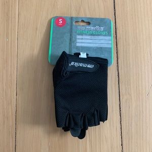 Brand new Marika fitness gloves size S
